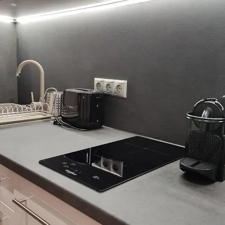 Carbona Mona Lila Appartement *